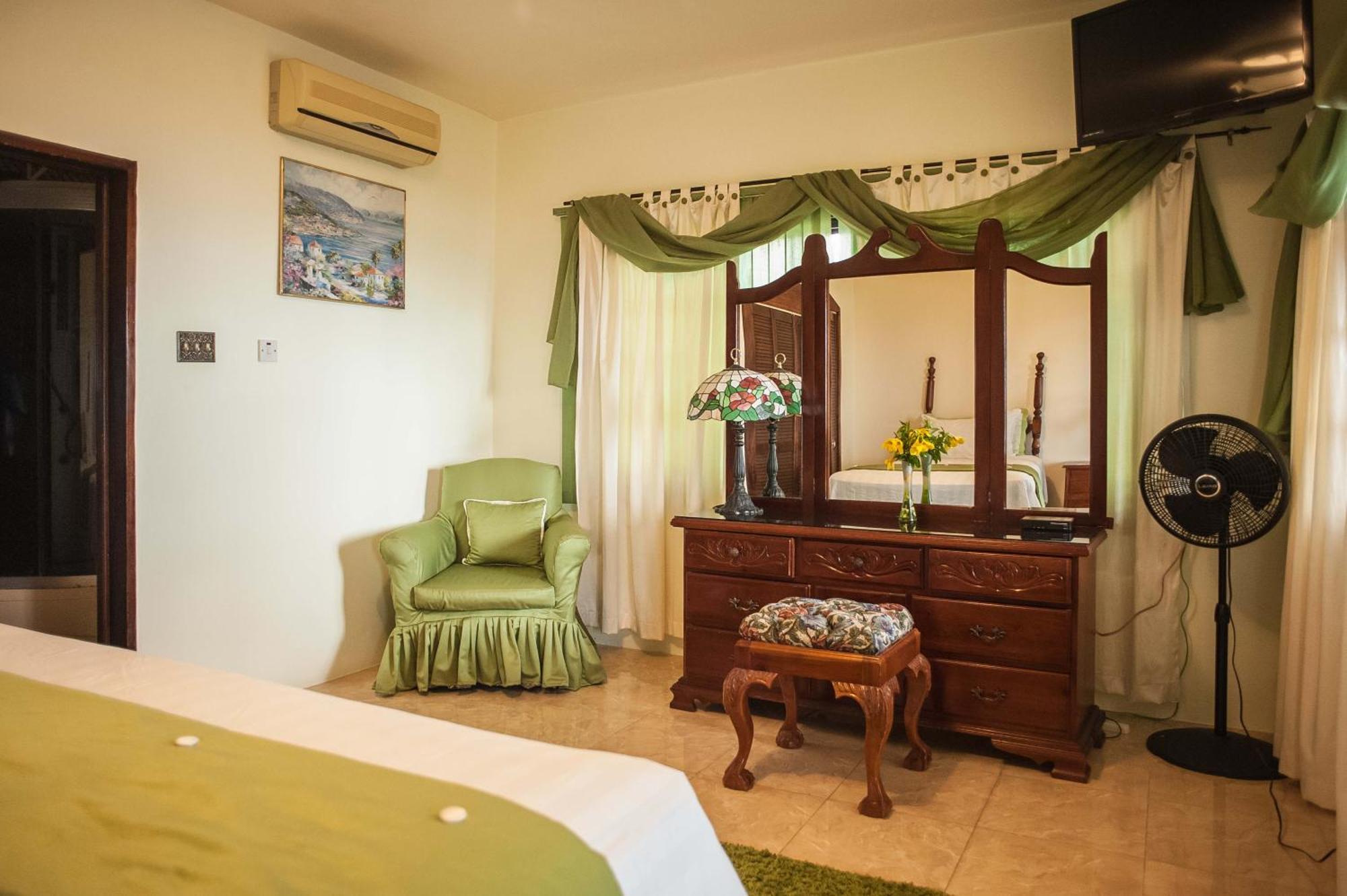 Clarridge View Guesthouse 蒙特哥贝 外观 照片