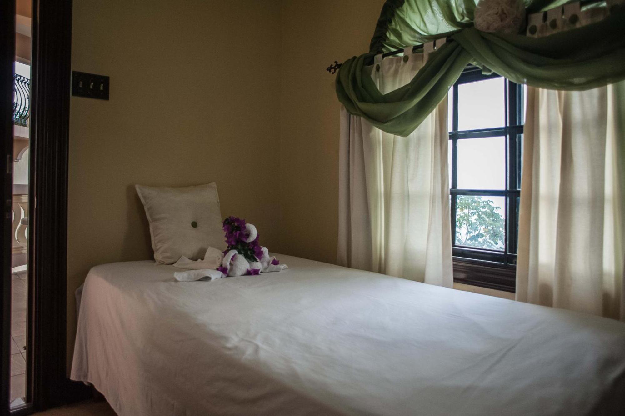 Clarridge View Guesthouse 蒙特哥贝 外观 照片
