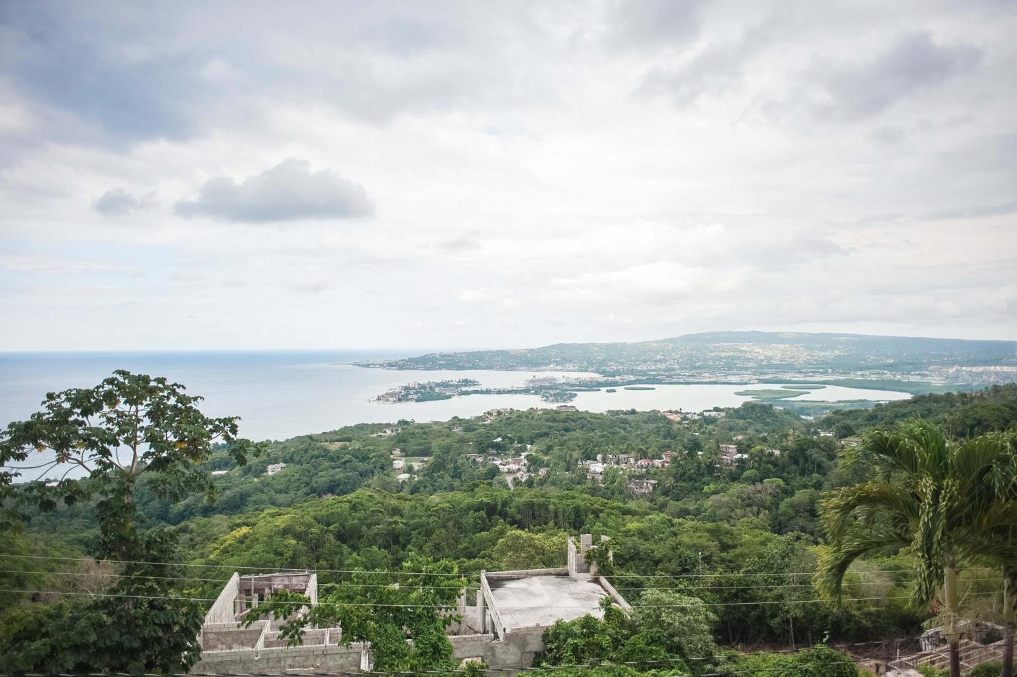 Clarridge View Guesthouse 蒙特哥贝 外观 照片